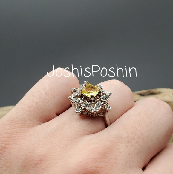 Silver yellow citrine flower shape ring - Picture 10 of 13